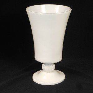 Villeroy & Boch 1748 footed porcelain vase